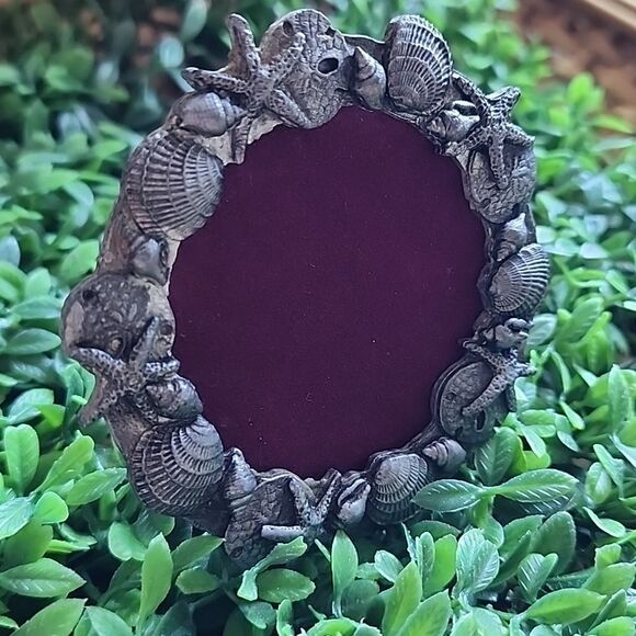 Vintage Mini Silver Tone Seashell Starfish Sand Dollar Photo Picture Frame - Picture 2 of 6
